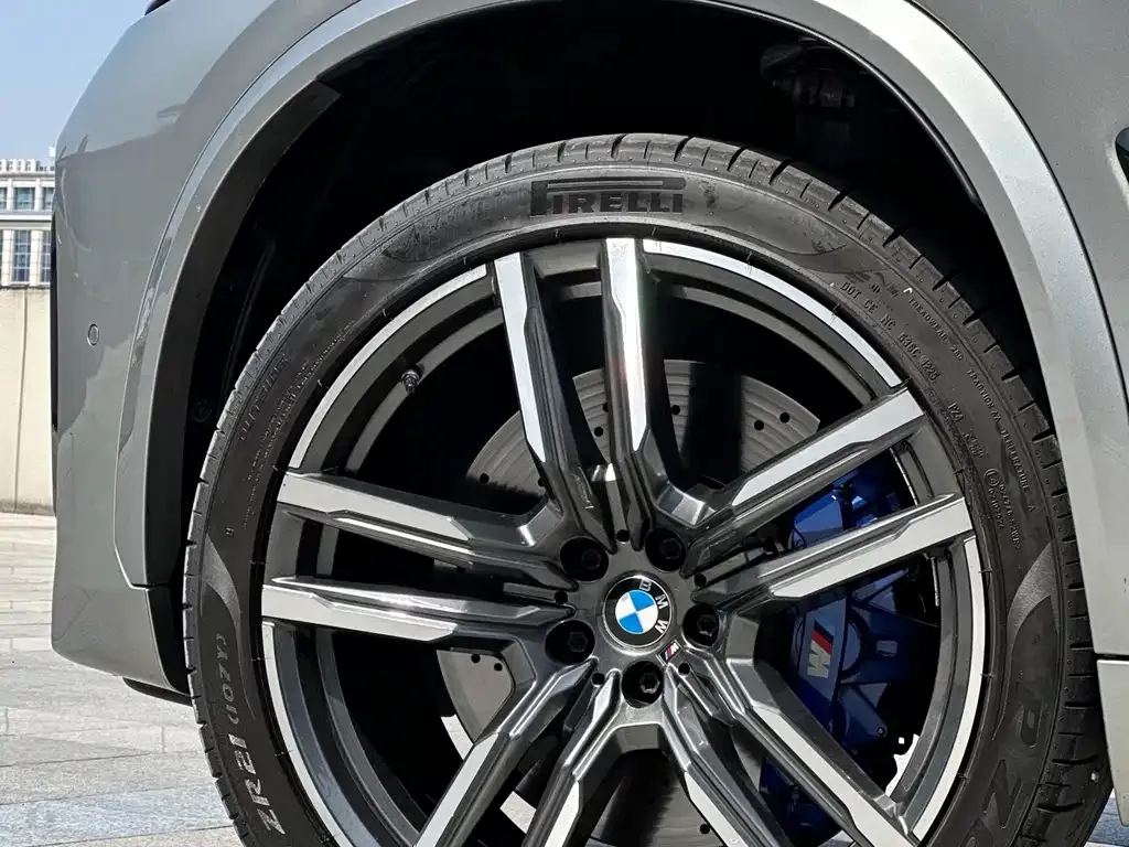 BMW X5 M — фото 8