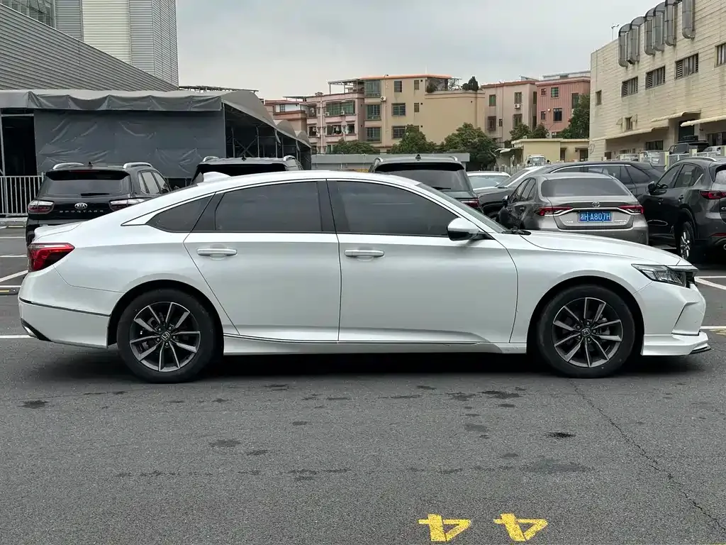 Honda Inspire — фото 10