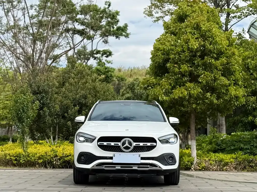 Mercedes-Benz GLA — фото 8