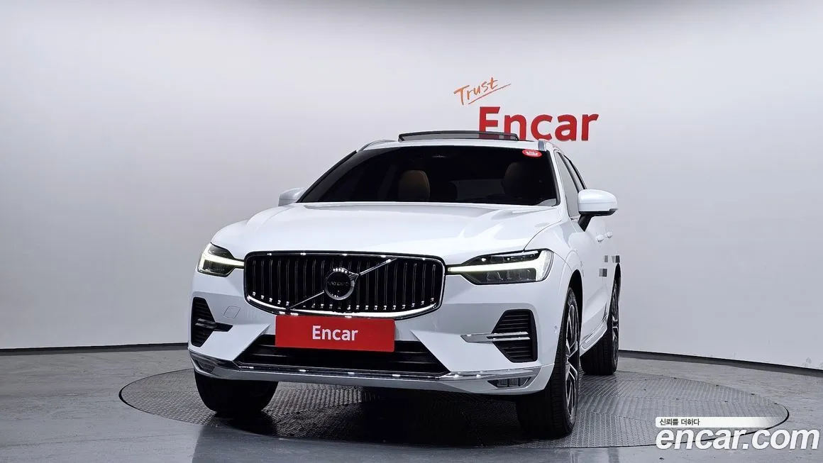 Volvo XC60 — фото 2