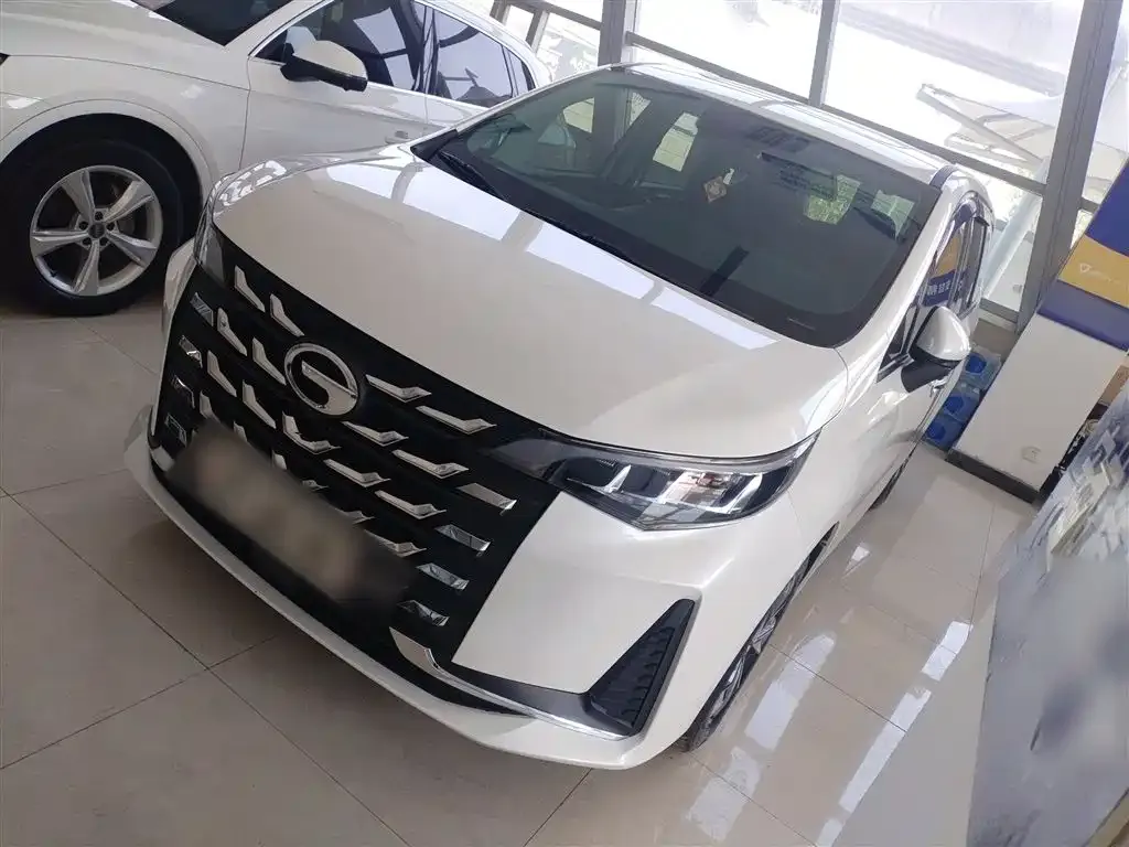 GAC Motor Trumpchi M6 — фото 1