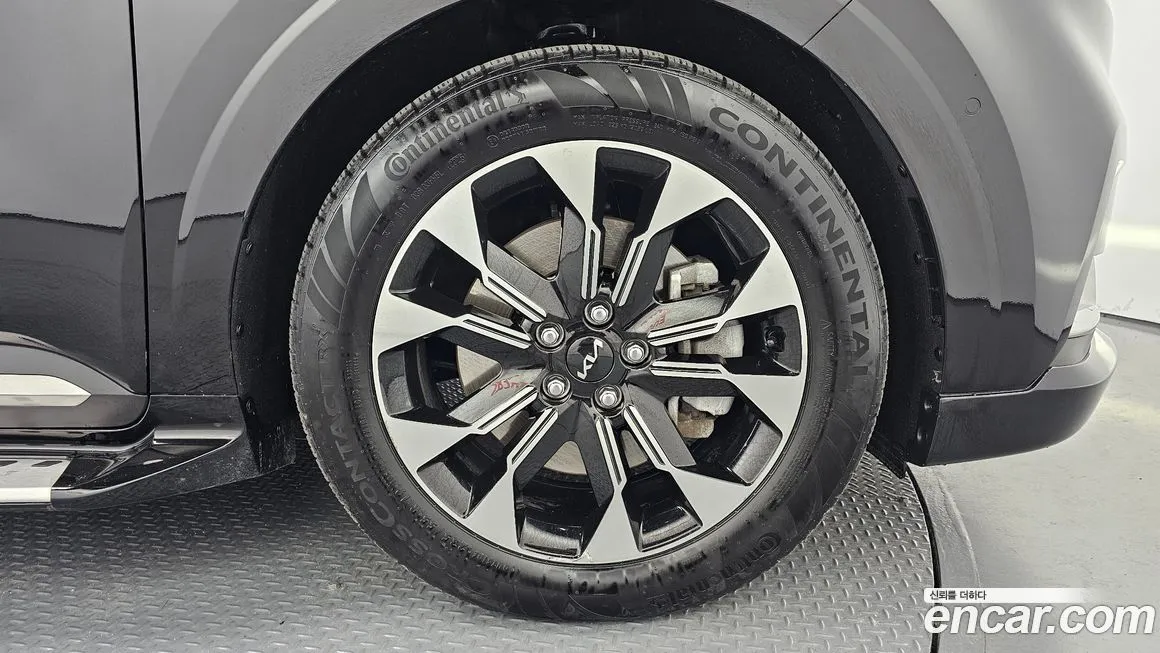 Kia Carnival — фото 10