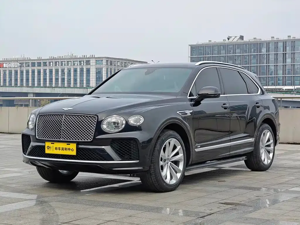 Bentley Bentayga — фото 1