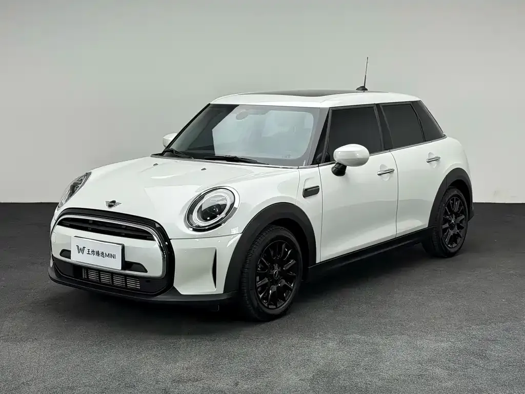 MINI Cooper (3-door) — фото 1