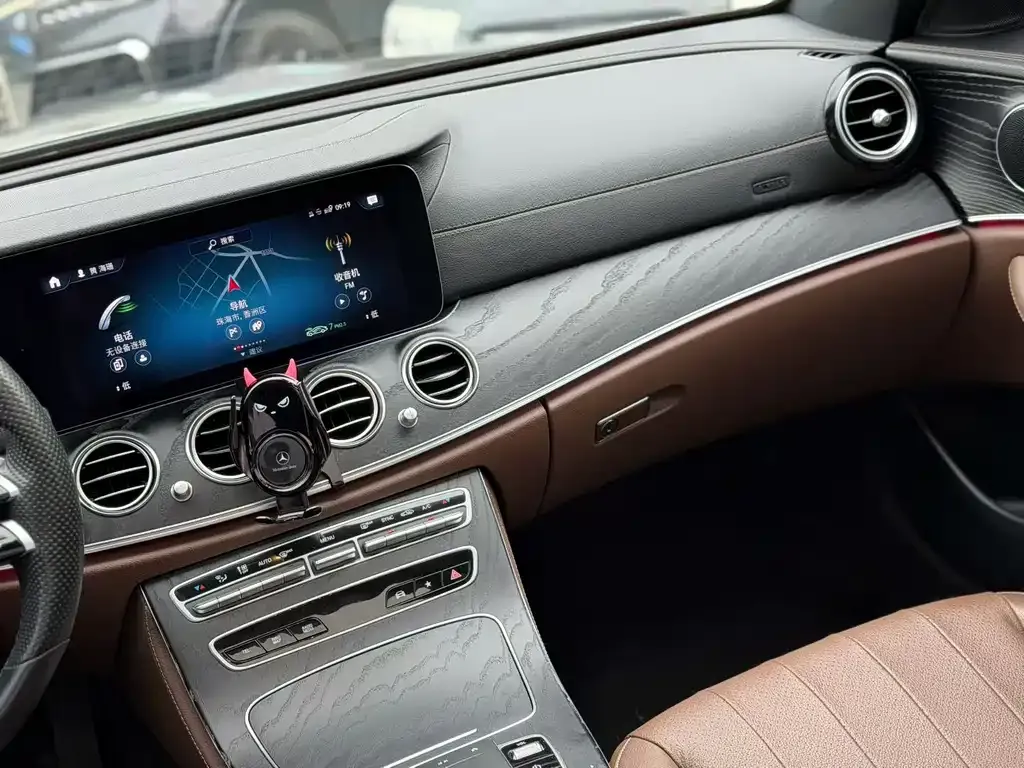 Mercedes-Benz E-Class (Import) — фото 10