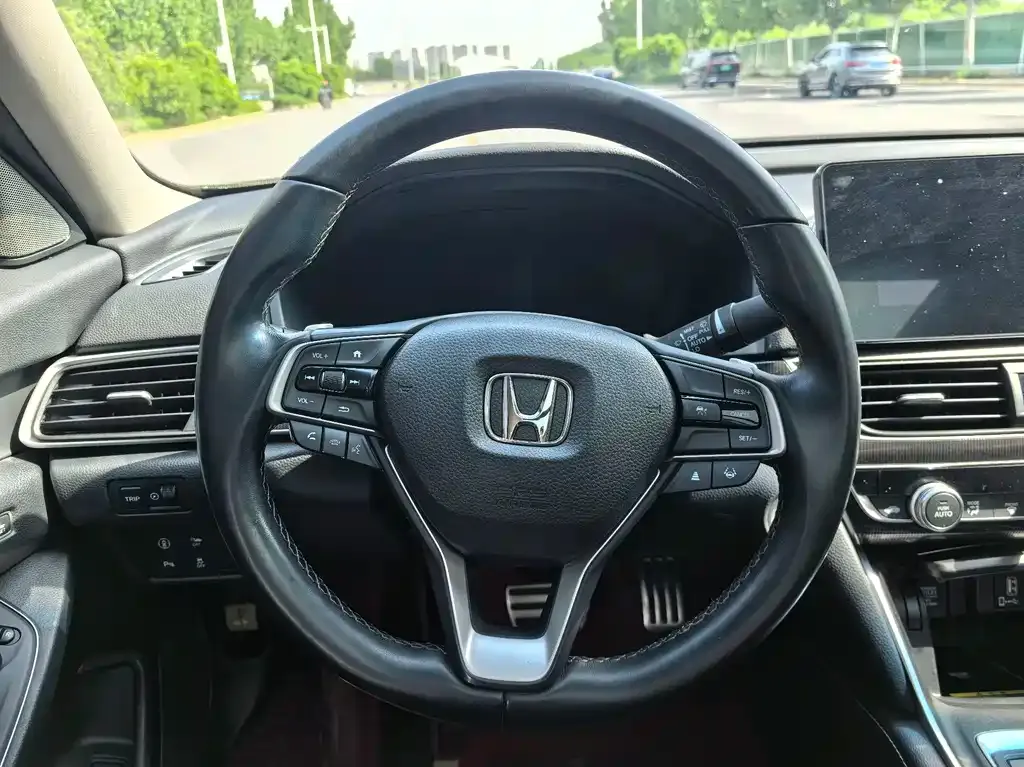Honda Accord — фото 4