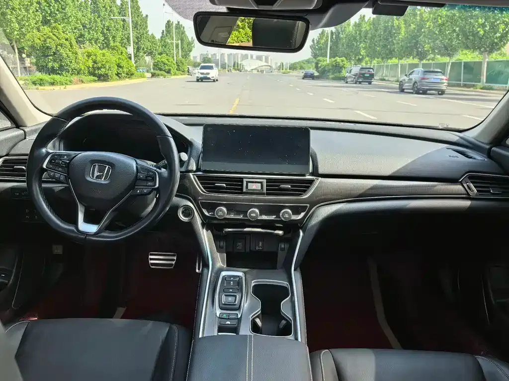 Honda Accord — фото 2