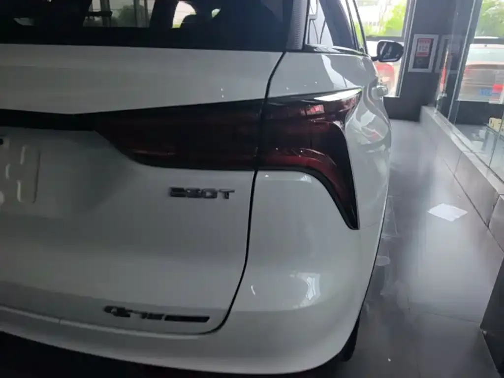 Changan CS75PLUS — фото 2