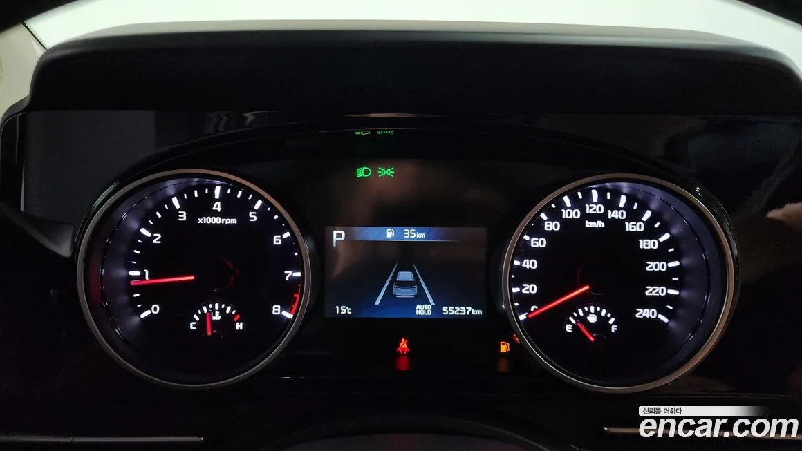 Kia Carnival — фото 10