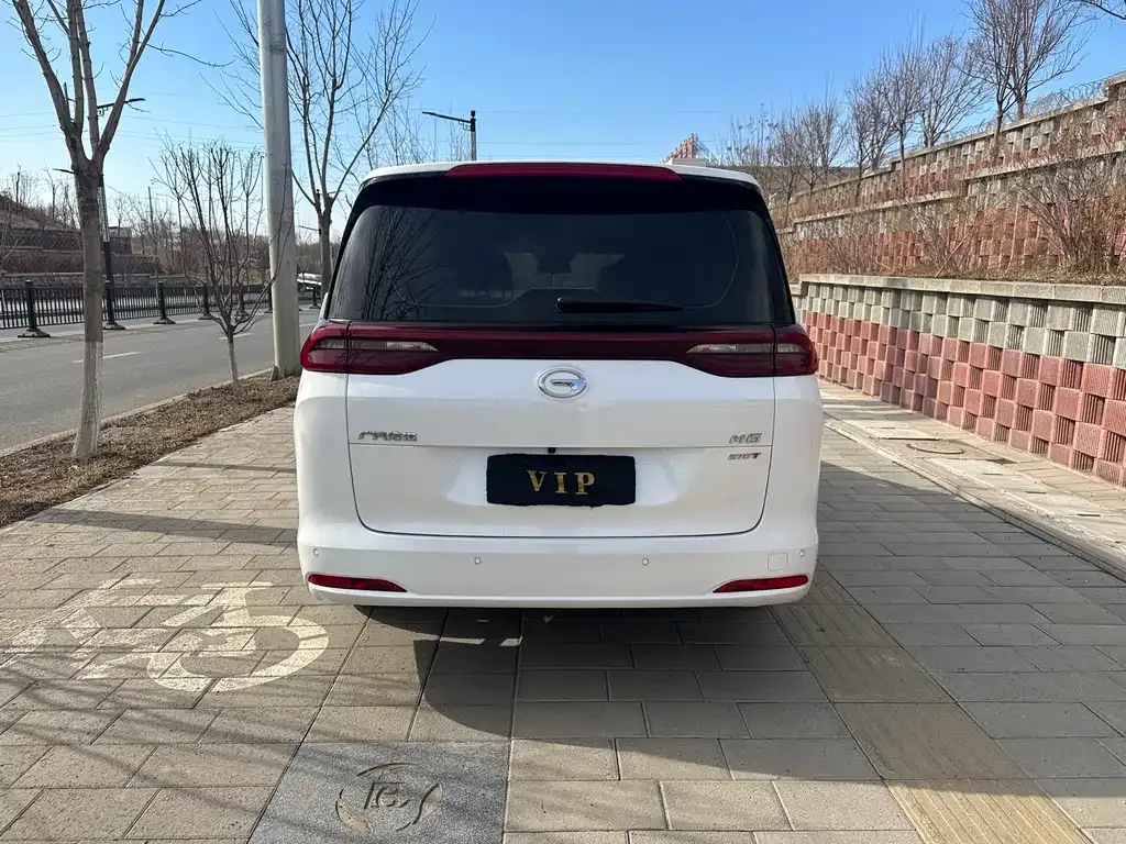 GAC Motor Trumpchi M6 — фото 9