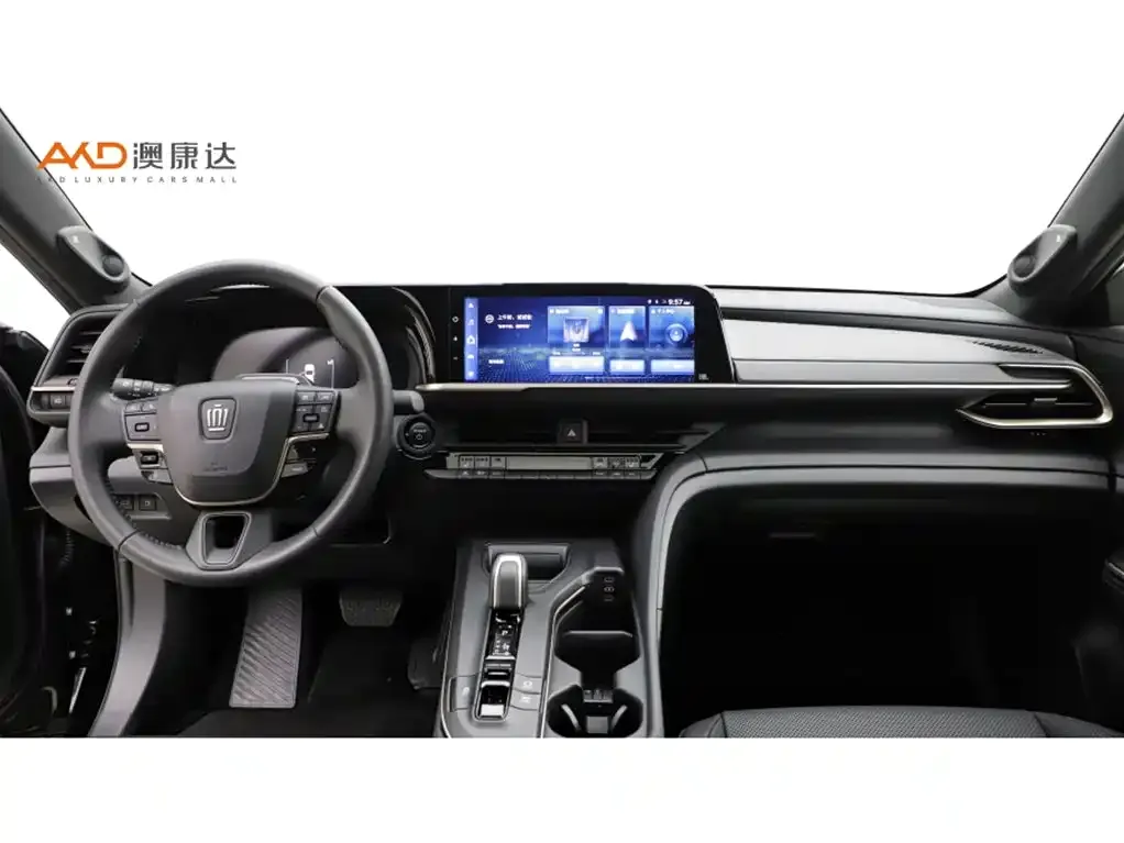 Toyota Crown SportCross — фото 4