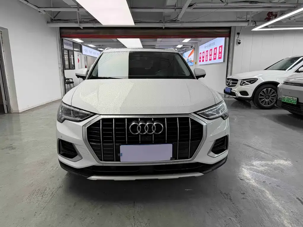 Audi Q3 — фото 5