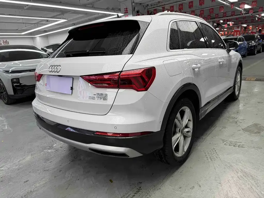 Audi Q3 — фото 9