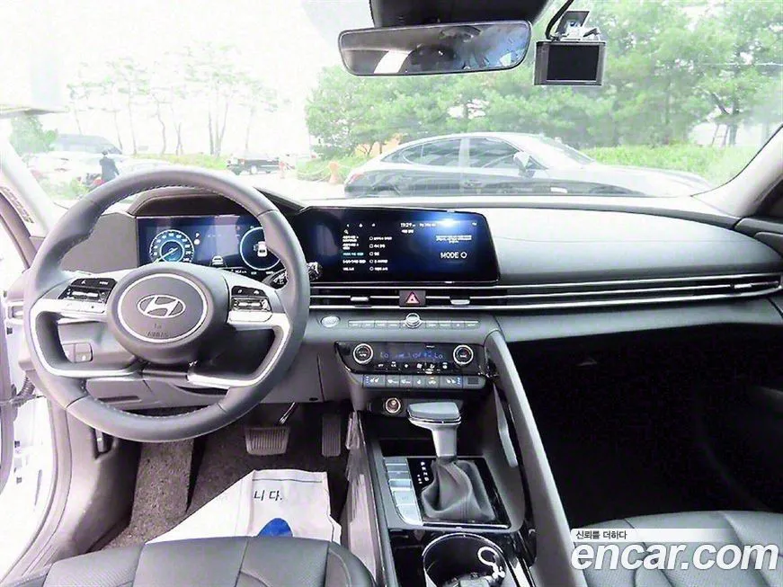 Hyundai AVANTE — фото 3
