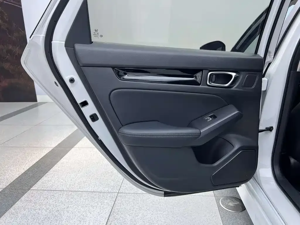 Honda Civic — фото 7
