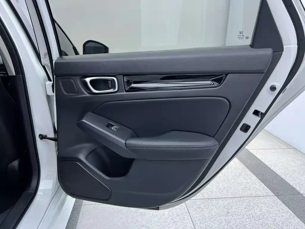 Honda Civic — фото 8