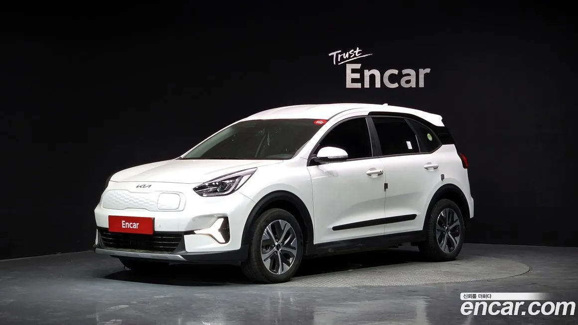 Kia Niro — фото 1
