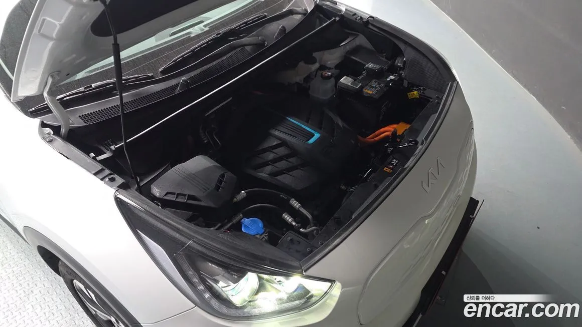 Kia Niro — фото 10