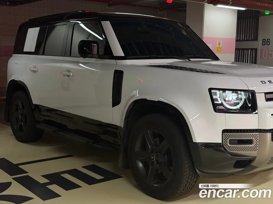 Land Rover Defender — фото 1