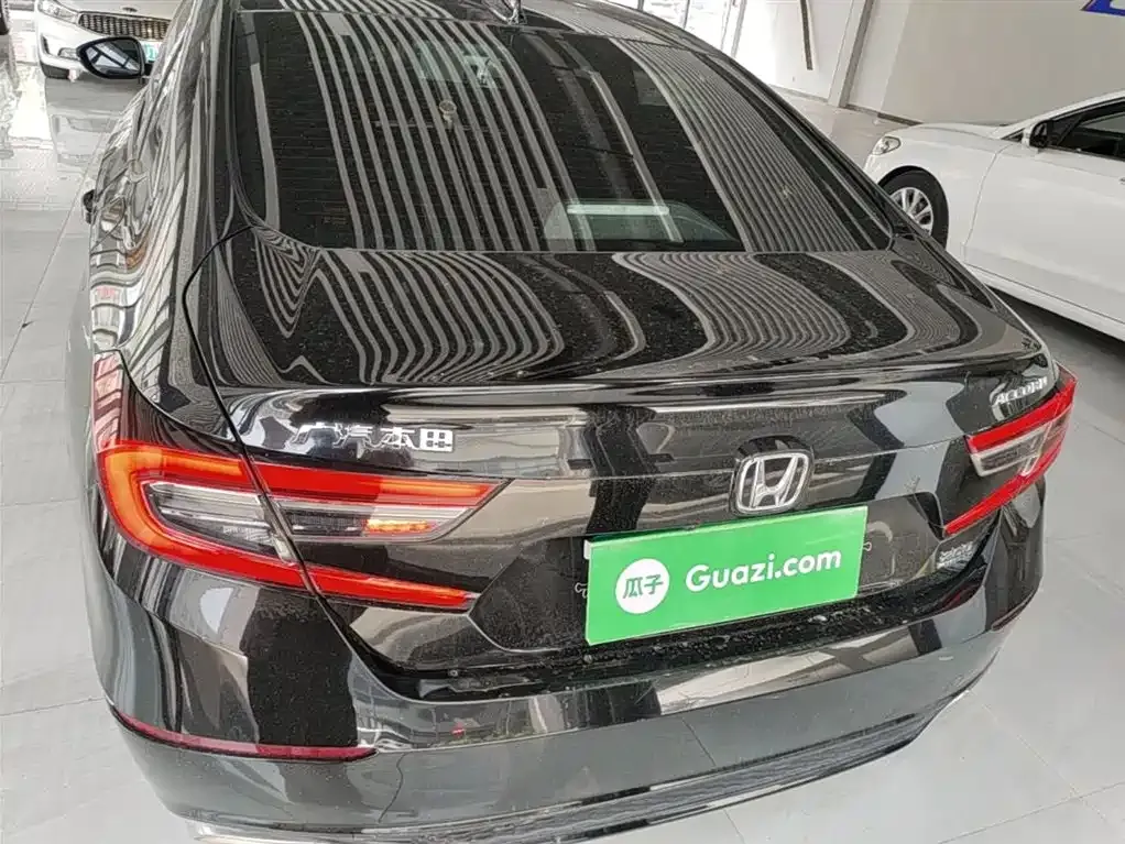 Honda Accord — фото 6