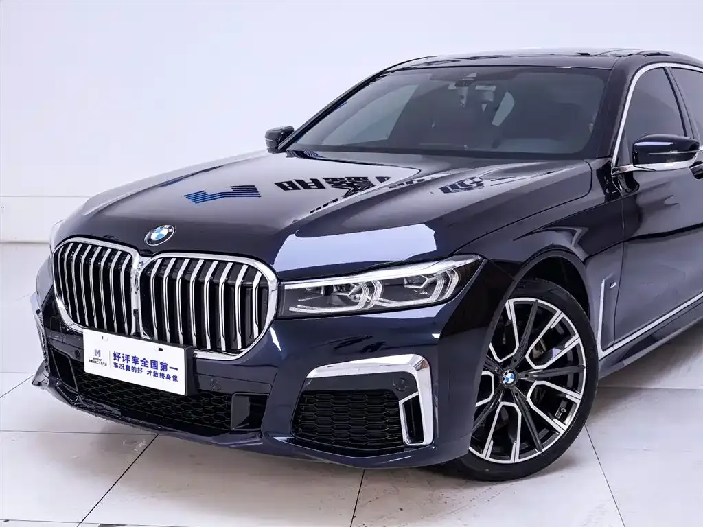 BMW 7 Series — фото 2