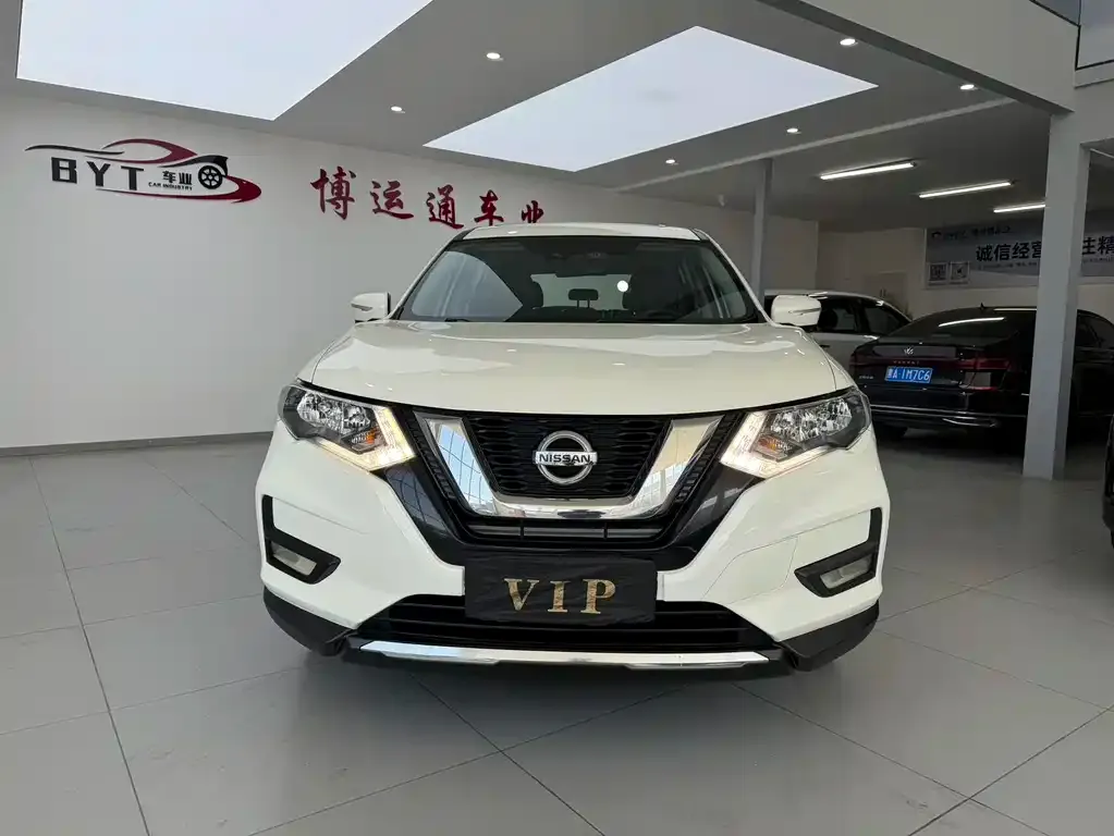 Nissan X-Trail — фото 4
