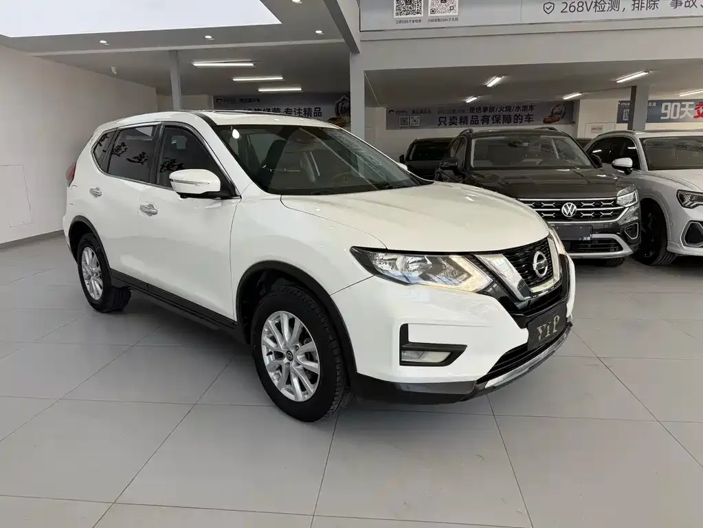 Nissan X-Trail — фото 9