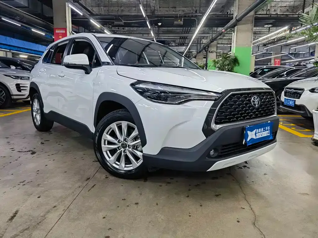Toyota Corolla Cross — фото 10