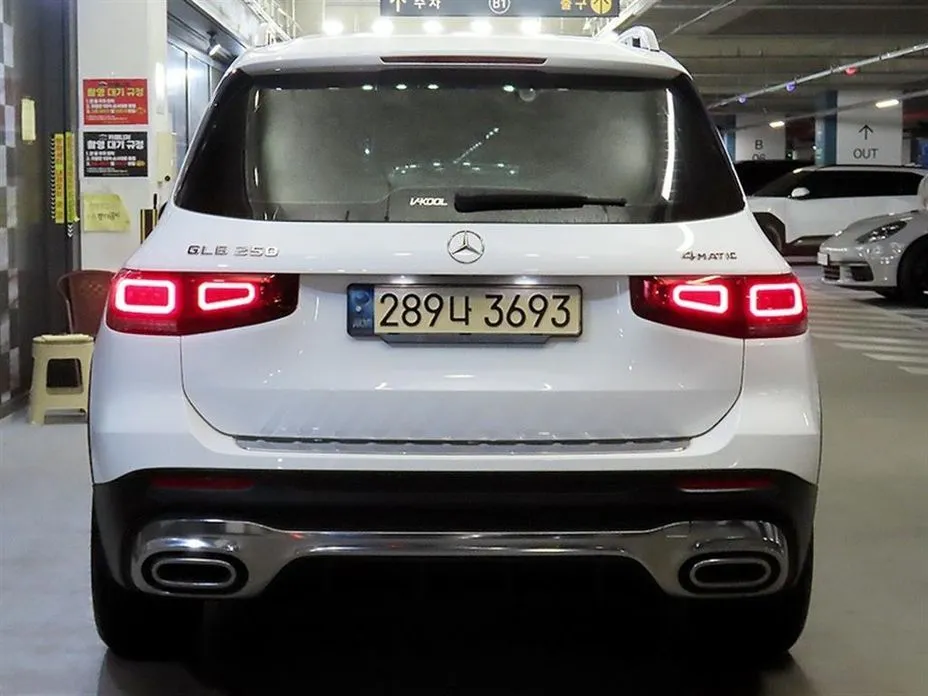 Mercedes-Benz GLB-Class — фото 9
