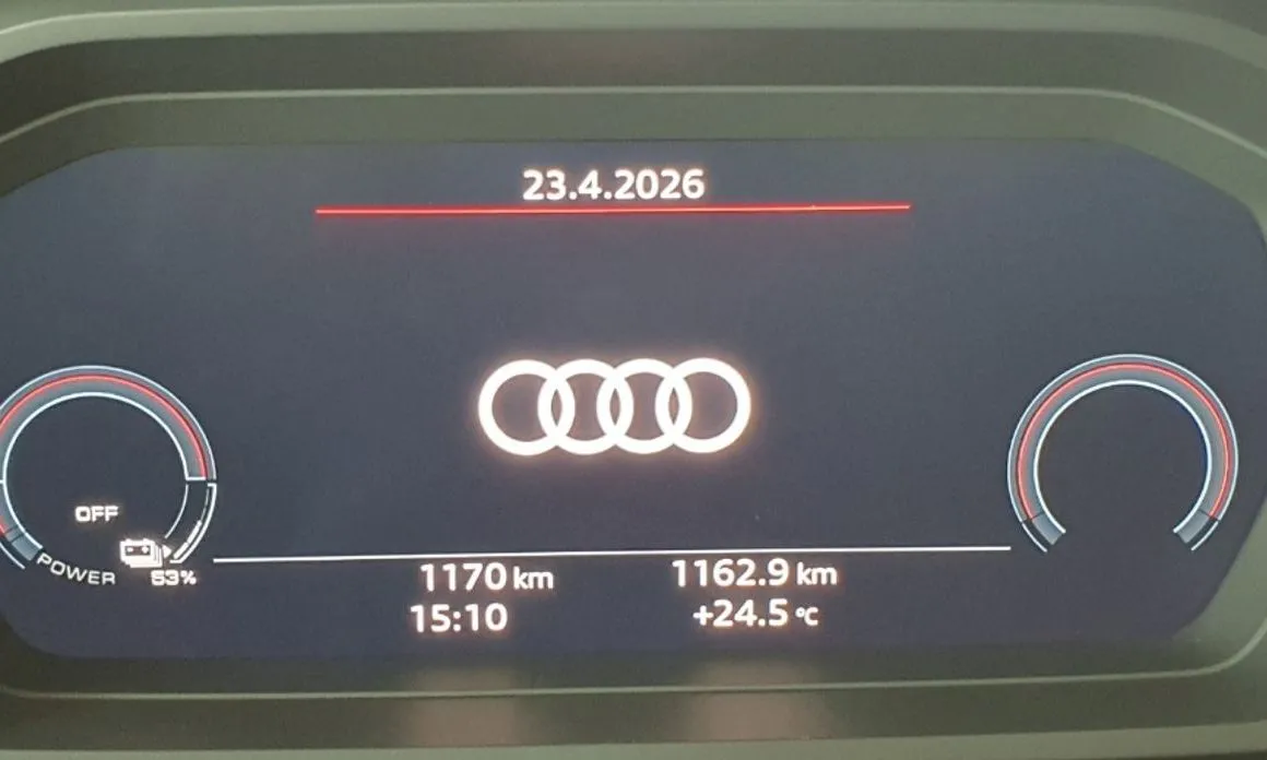 Audi Q4 e-tron — фото 4
