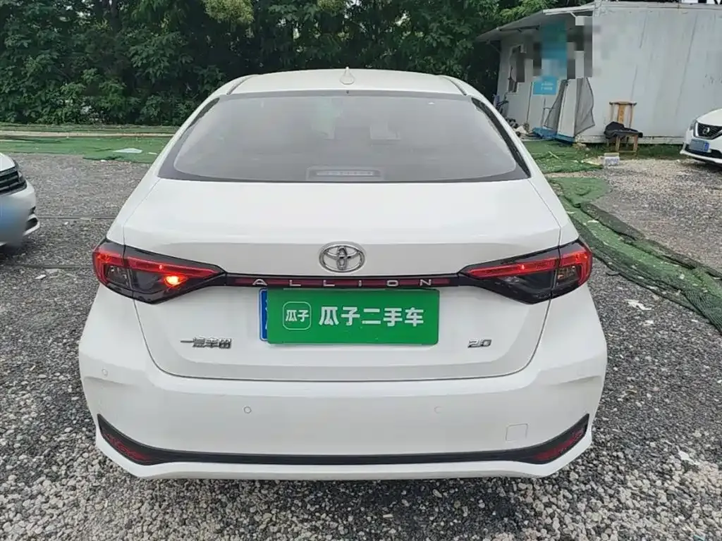 Toyota Allion — фото 4