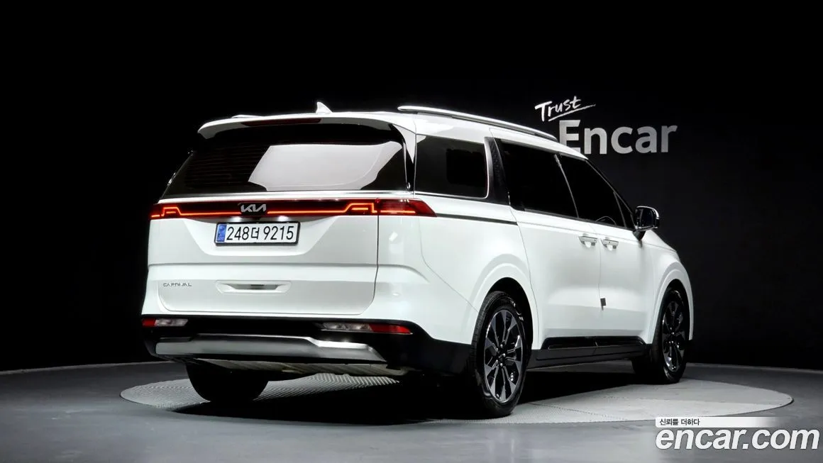Kia Carnival — фото 3