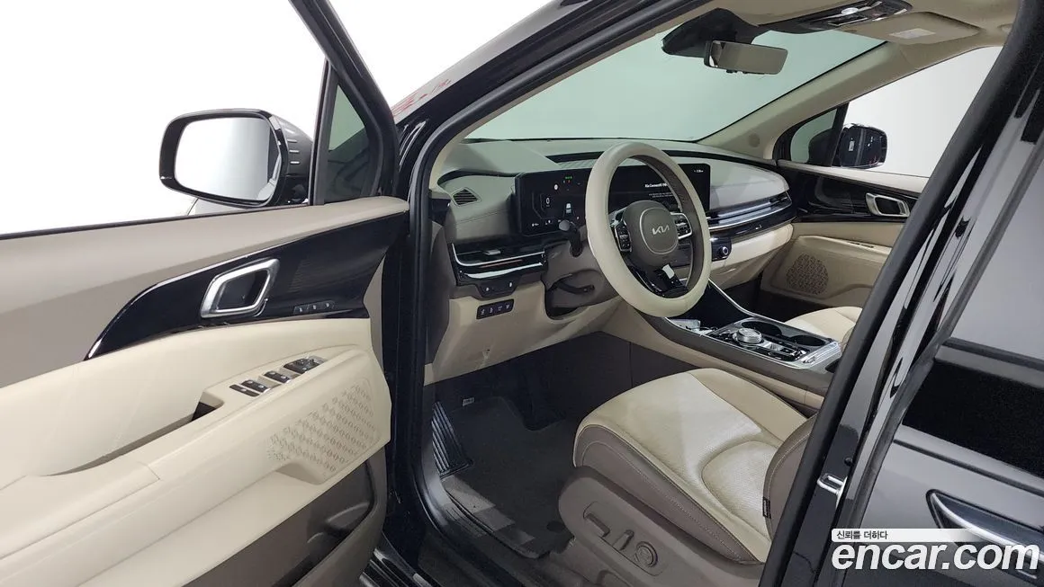Kia Carnival — фото 10