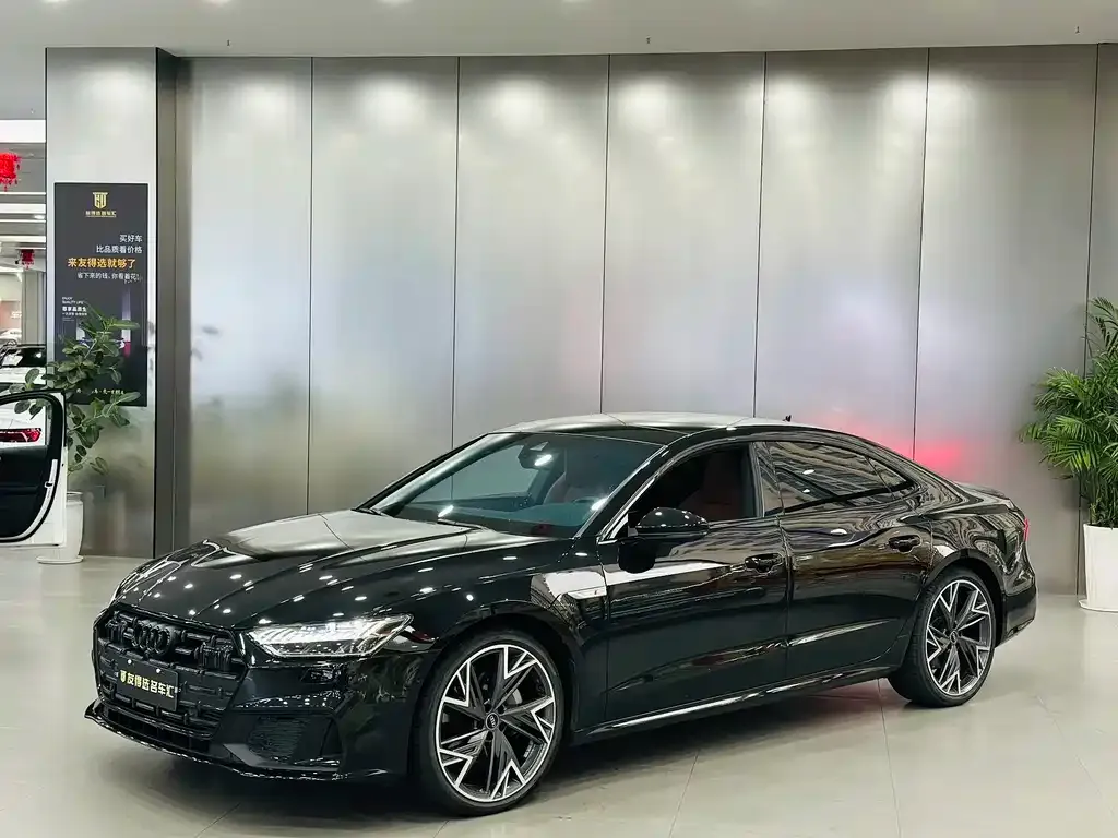 Audi A7L — фото 1