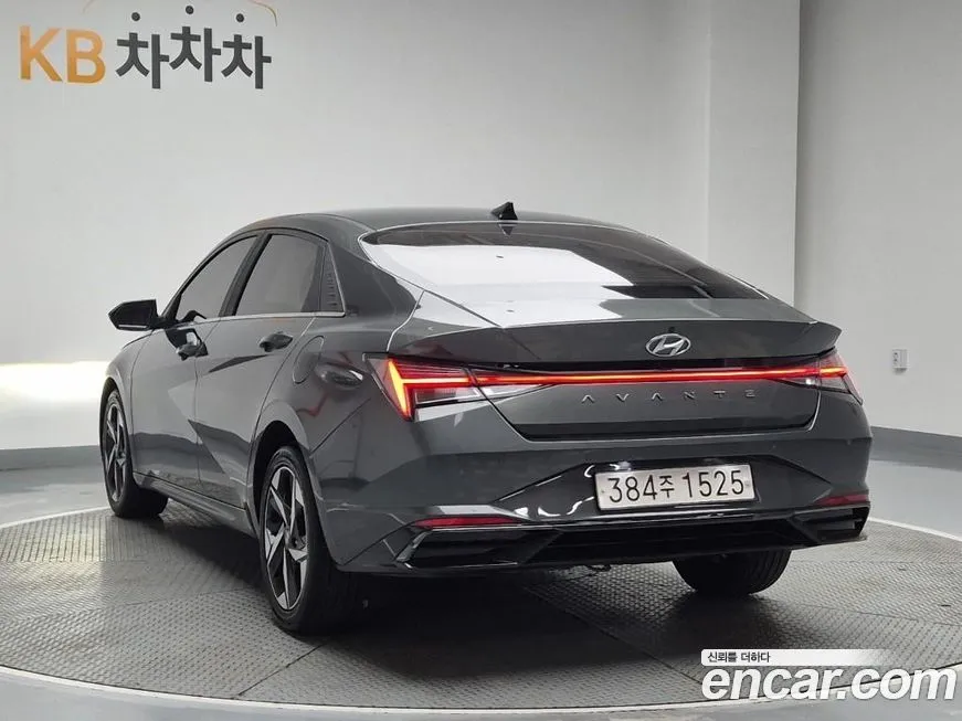 Hyundai AVANTE — фото 3