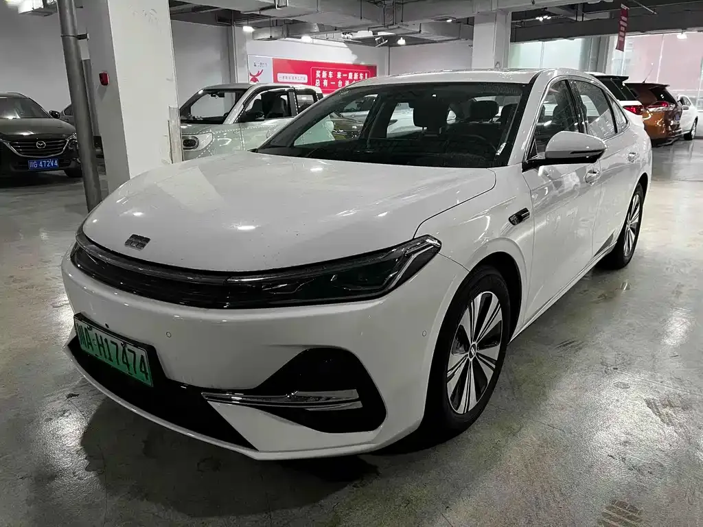 Geely Galaxy A7 — фото 1
