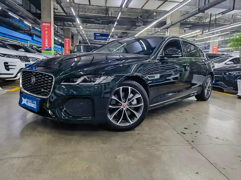 Jaguar XFL — фото 1