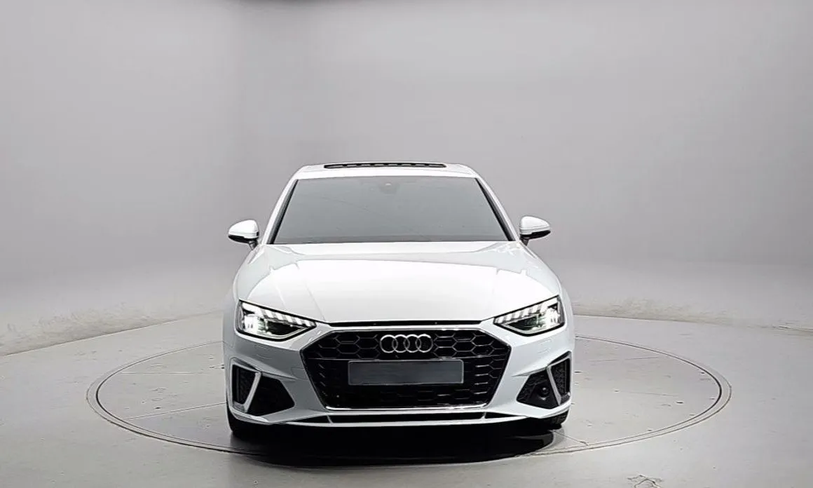 Audi A4 — фото 2