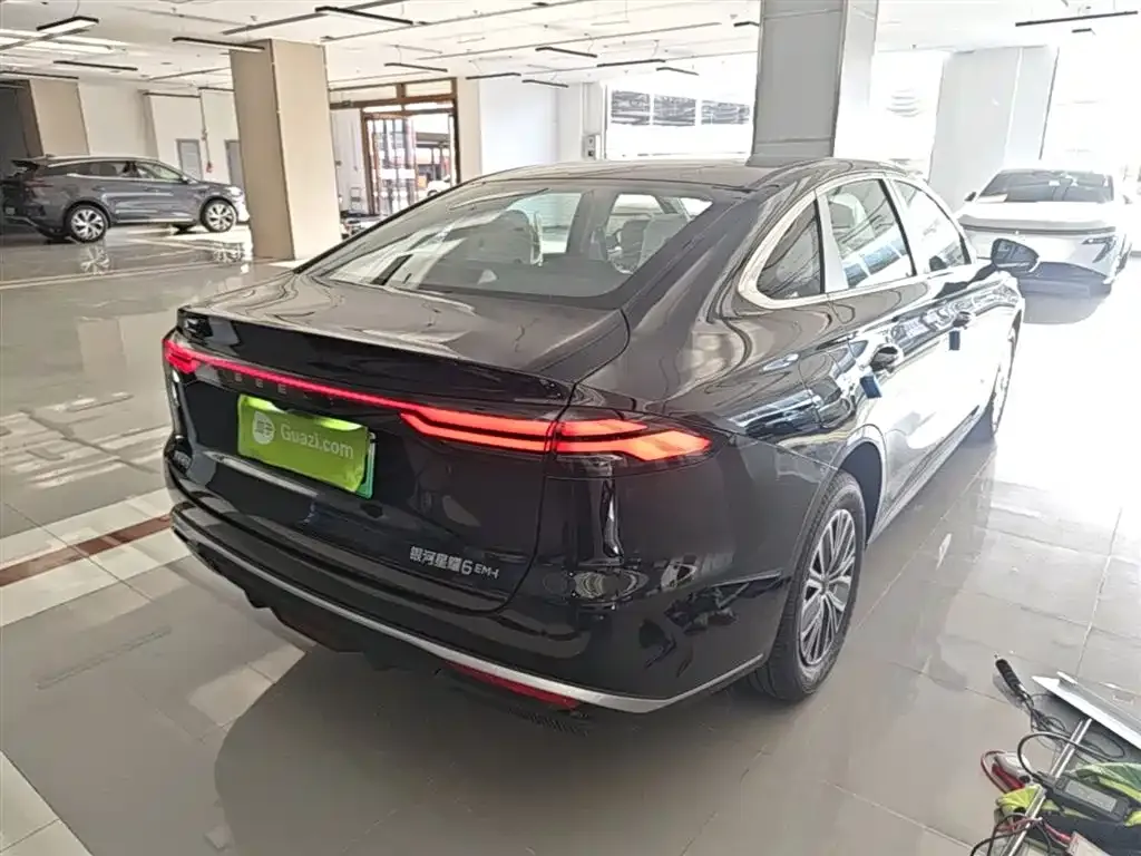 Geely Galaxy Xingyao 6 — фото 10