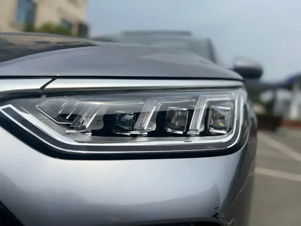 BYD PLUS New Energy — фото 2