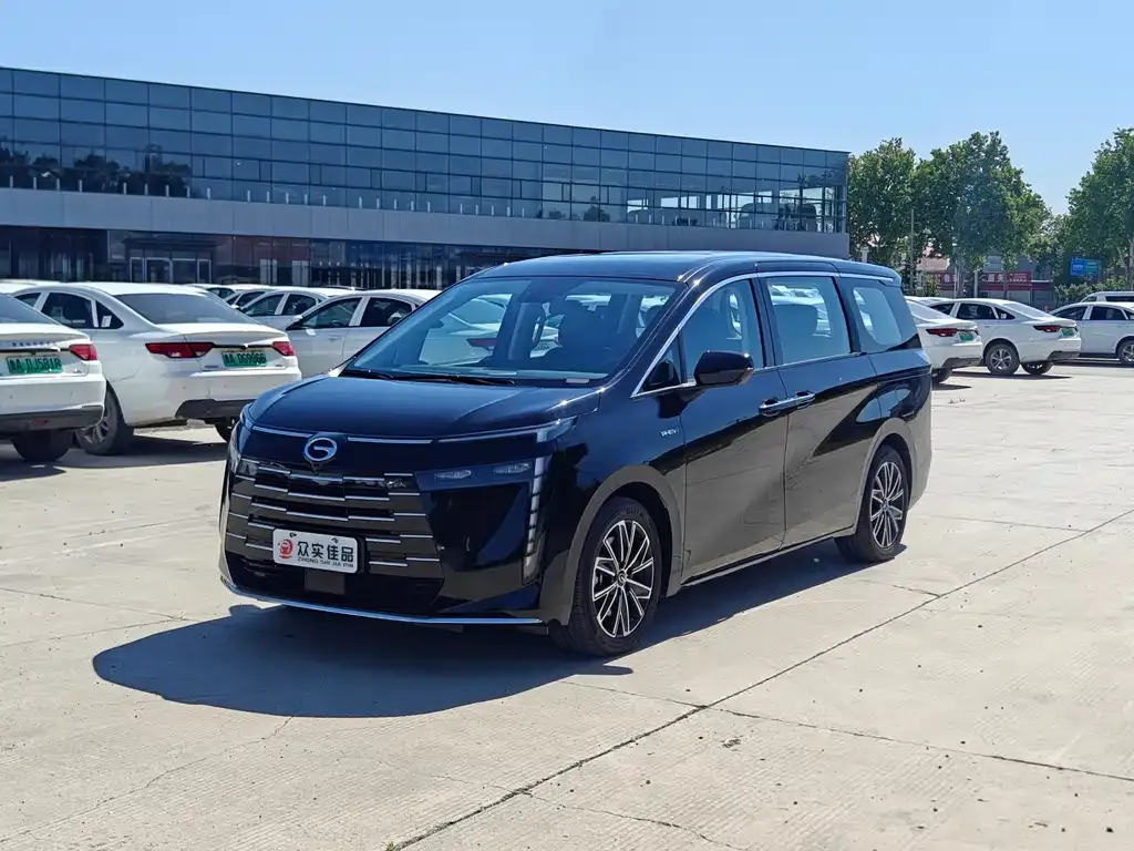 GAC Motor E8 Hybrid — фото 1