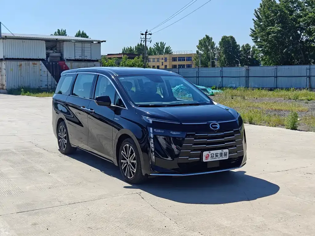 GAC Motor E8 Hybrid — фото 10