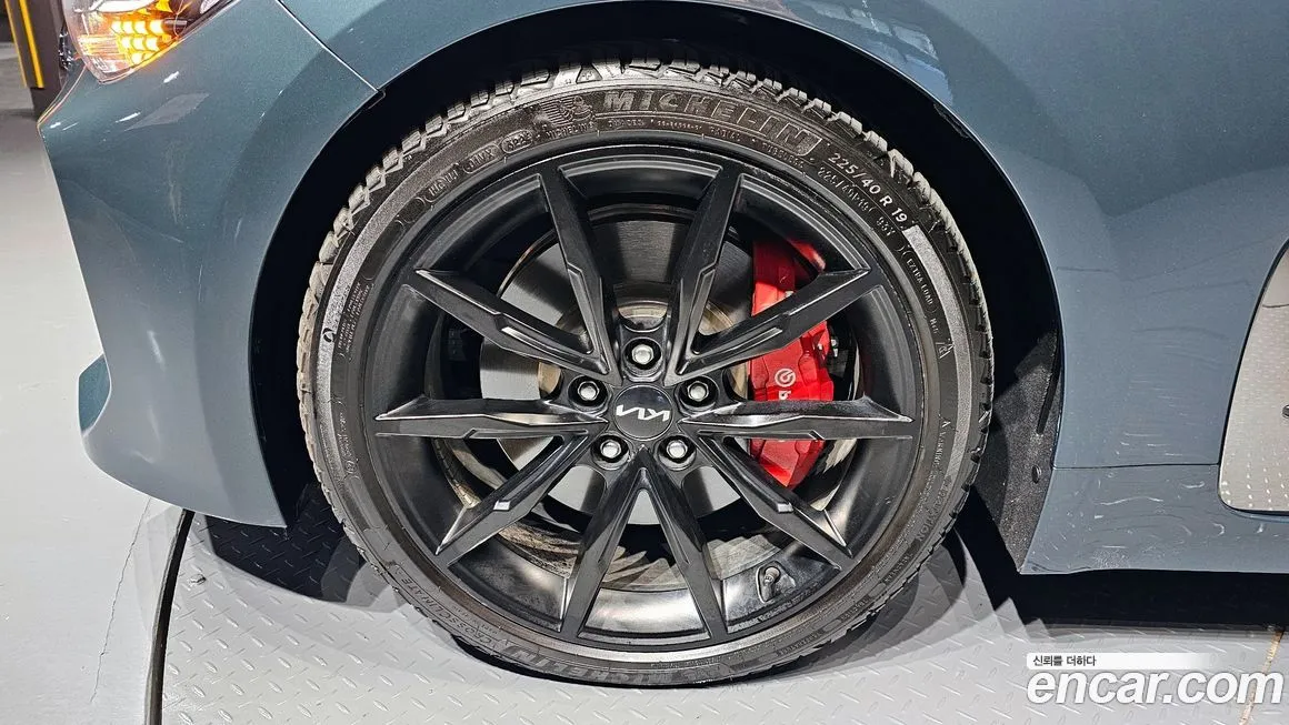 Kia Stinger — фото 10