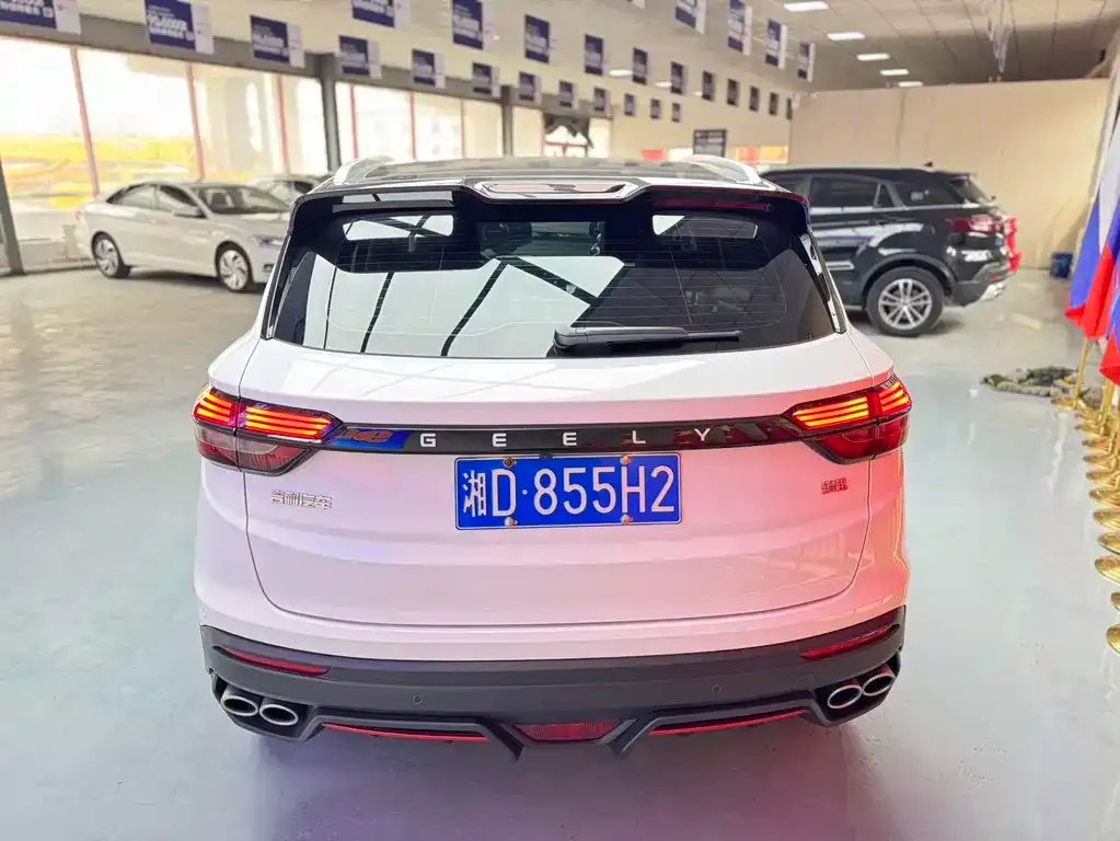 Geely Binyue — фото 9