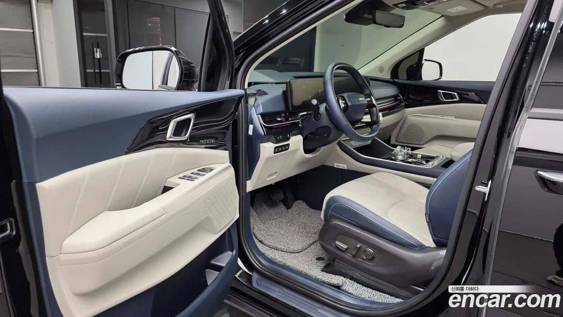 Kia Carnival — фото 10