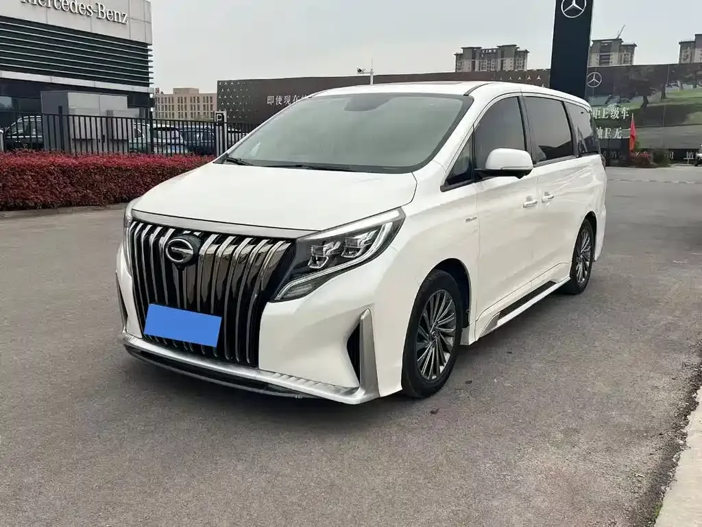 GAC Motor Trumpchi M8 — фото 1