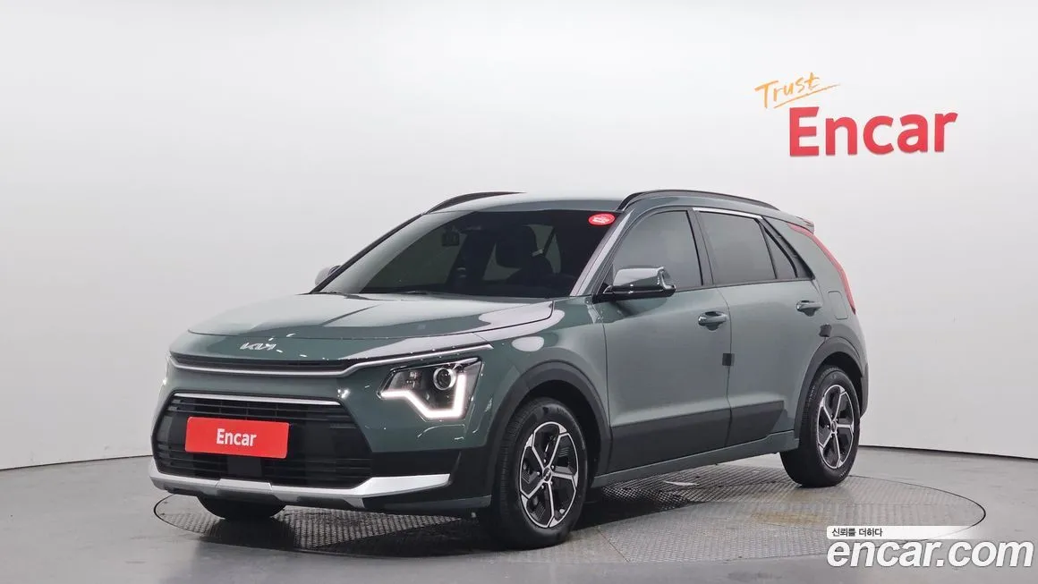 Kia Niro — фото 1
