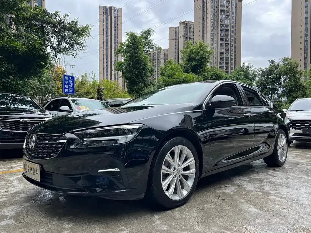 Buick Regal — фото 1