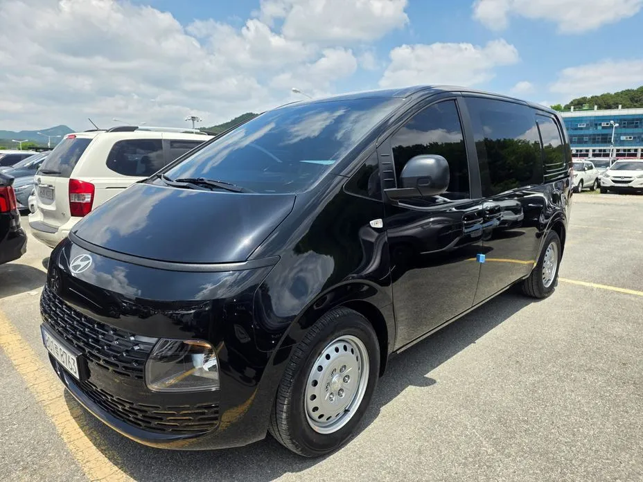 Hyundai Staria — фото 2