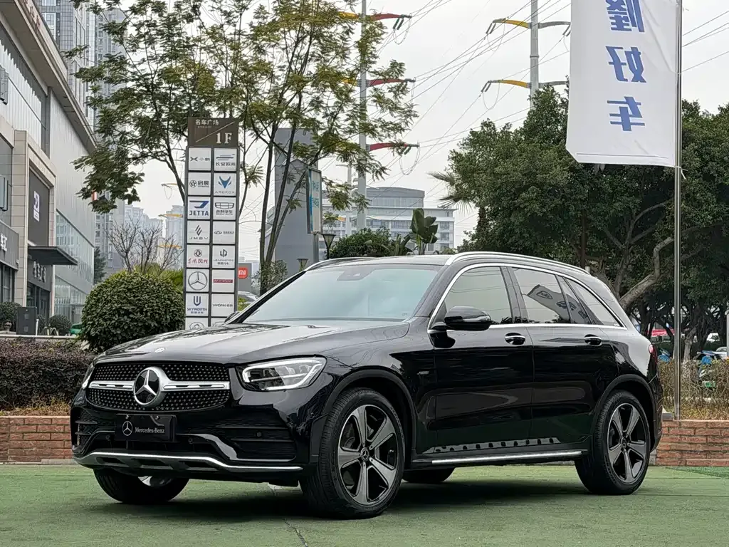 Mercedes-Benz GLC — фото 1
